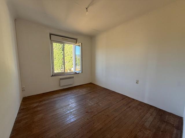 Appartement 3 pièces Palaja 55.99m² 470€ à louer
