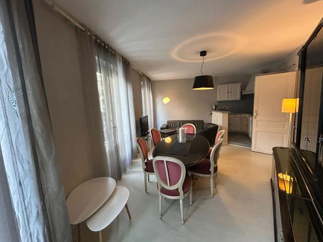 Appartement 3 pièces Paris 13 67.00m² 2200€ à louer l'Adresse