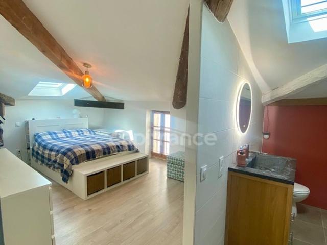 Appartement 3 pièces plein de charme, rénové et atypique PAULHAN 34