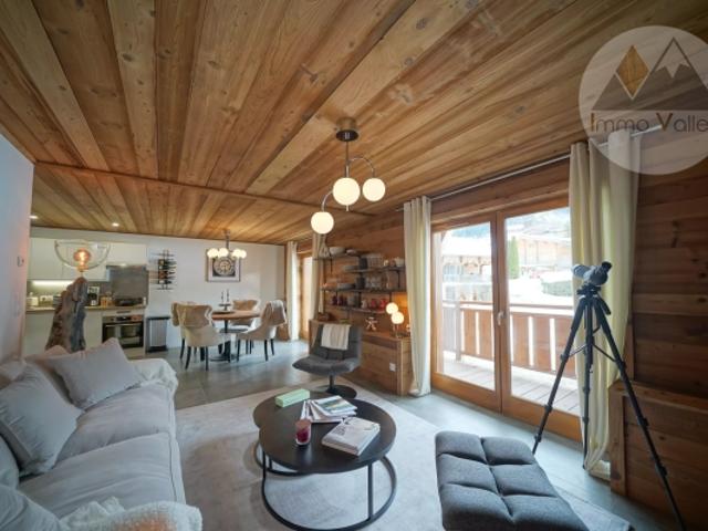 Appartement 3 pièces rénové avec balcon sud à Praz sur Arly