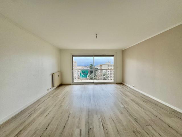 Appartement 3 pièces Reims 73.50m² 1094€ à louer