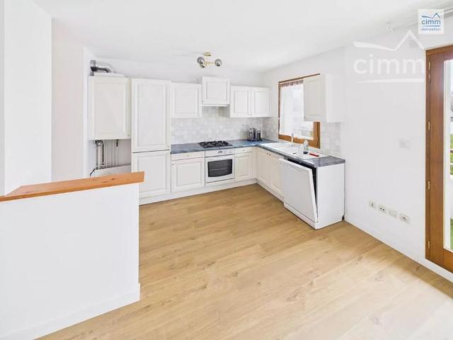 Appartement 3 pièces ST JACQUES DE LA LANDE | Cimm Immobilier