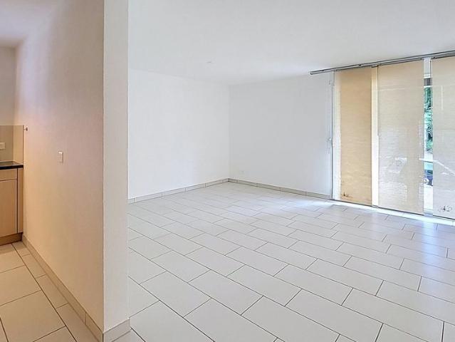 Appartement 3.5 pces au rez de chaussée à Chabrey / VD