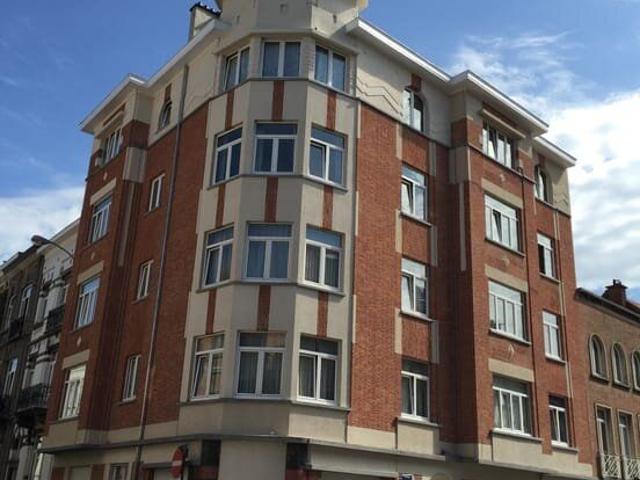 Appartement 3e étage à louer Ixelles