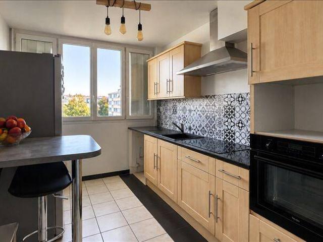 Appartement 3ème étage 56,80 m2 3 pièces Non meublé