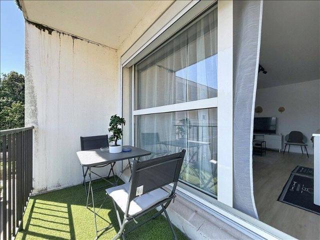 Appartement 3ème étage 62,77 m2 4 pièces Meublé