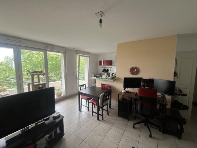 APPARTEMENT 3P 60M2 + BALCON STRASBOURG OUEST