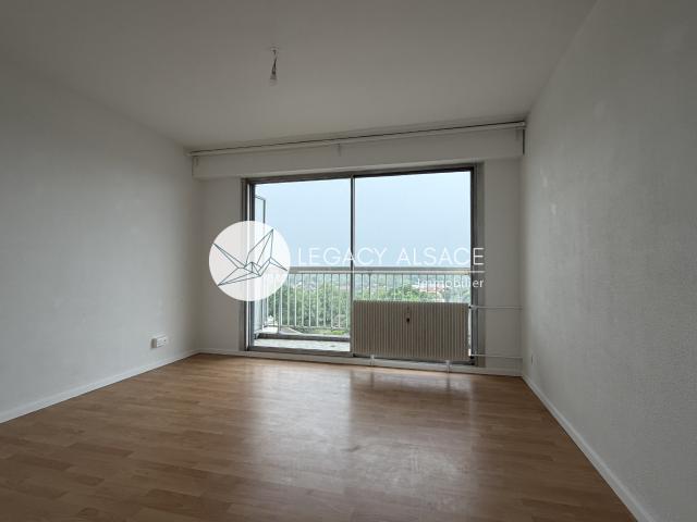 Appartement 3p 69 m2 balcon cave et parking