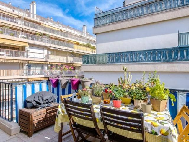 Appartement 3p DERNIER ETAGE avec terrasse