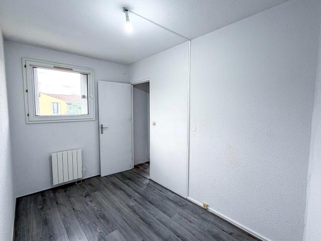 APPARTEMENT T3 47m2 AVEC BALCON, ASCENSEUR ETC.