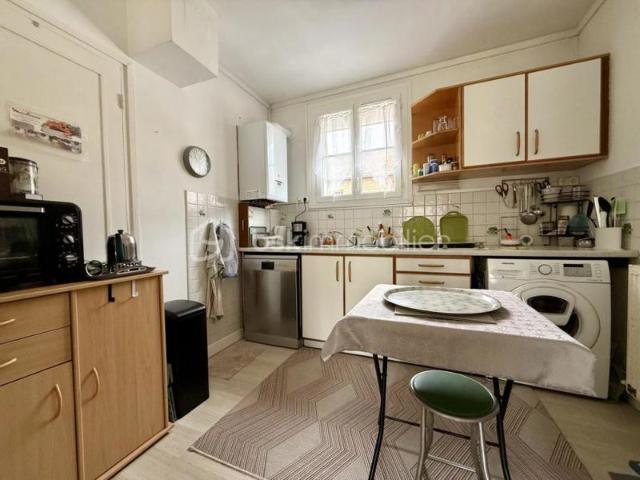 APPARTEMENT T3 50m2 FAIBLES CHARGES SECTEUR CALME
