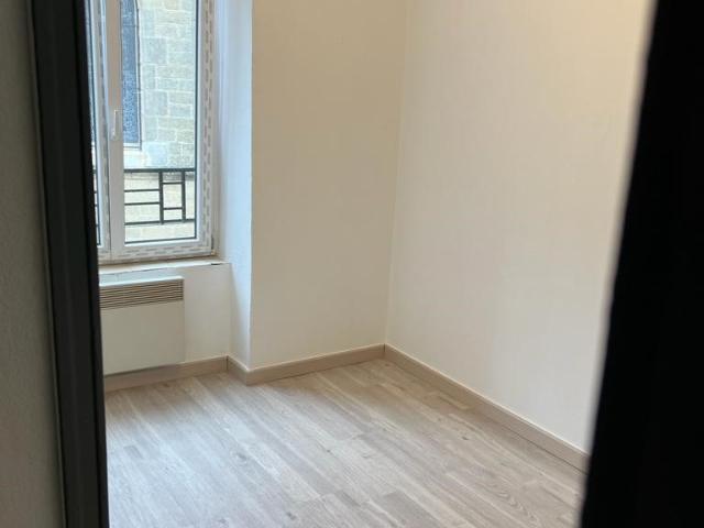 Appartement T3 55 m2 Château Chinon