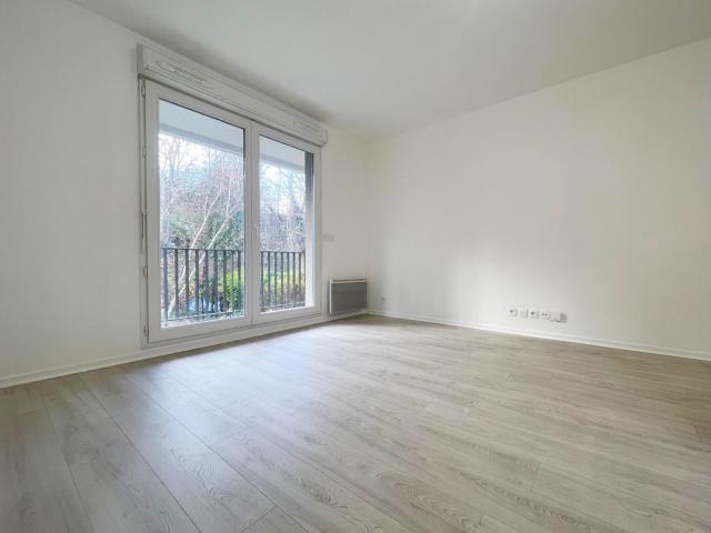 APPARTEMENT T3 56.01 M2 SAINT DENIS 93200