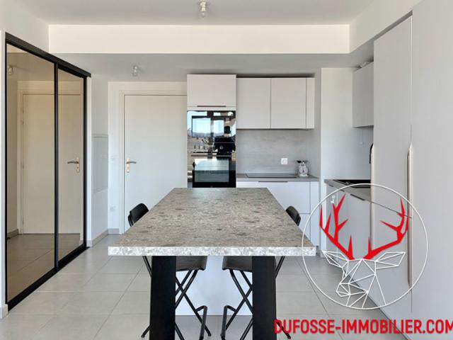 Appartement T3 60 m² + Terrasse 17 m² + Parking Résidence récente 2023 Parking Vue dégagée Marseille 15