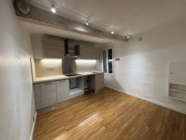 APPARTEMENT T3 69,8M² DUPLEX CENTRE VILLE ISLE SUR LA SORGUE A
