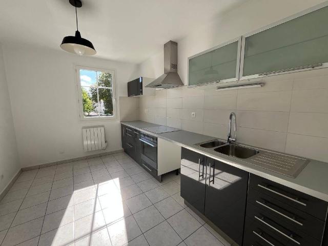 Appartement T3 74.86m² LA FERTE SOUS JOUARRE À Louer