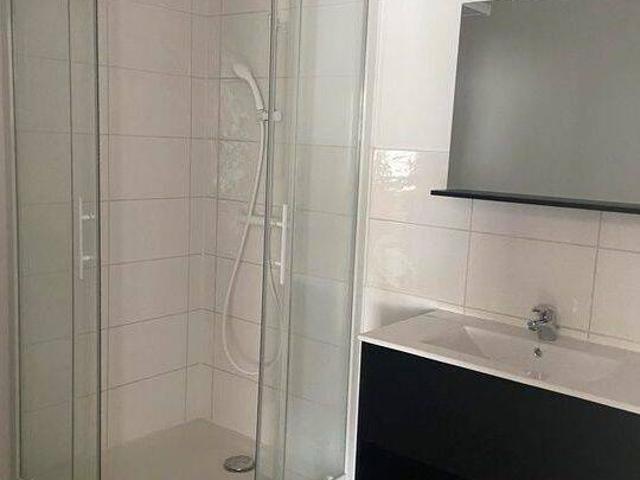 Appartement T3 80 m² 720 € avec garage