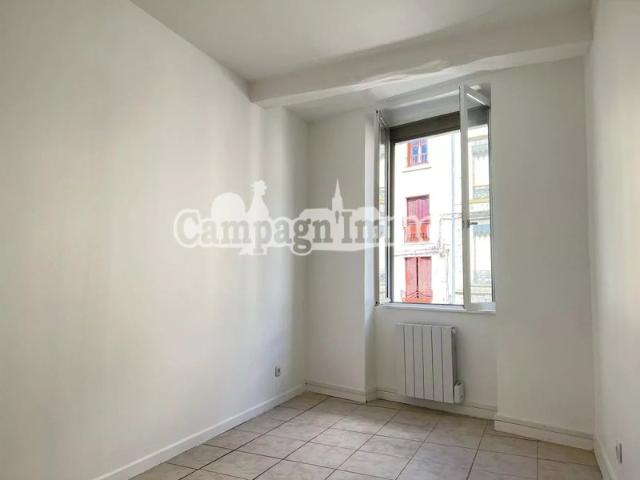 APPARTEMENT T3 TARARE