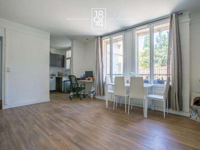 APPARTEMENT T3 TERRASSE JARDIN GARAGE