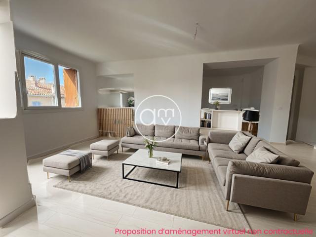 Appartement T3 TOTALEMENT RENOVE cave+parking collectif