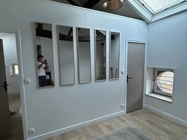 Appartement t3 très lumineux plein centre
