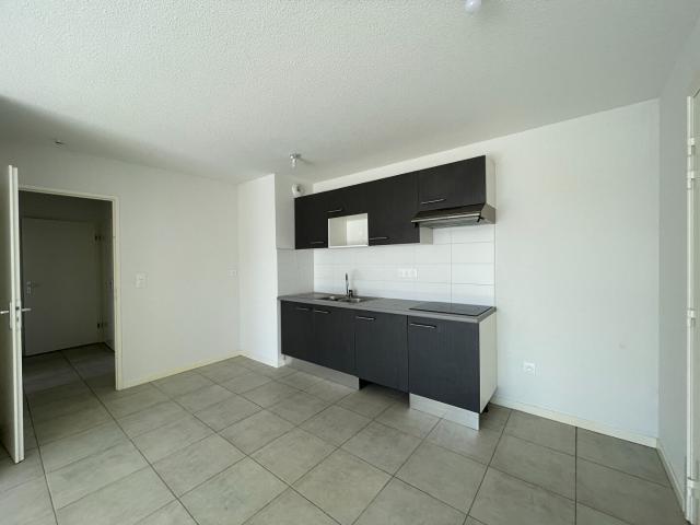 Appartement T3 VILLATE 63.10 m2 Balcon et 2 stationnements