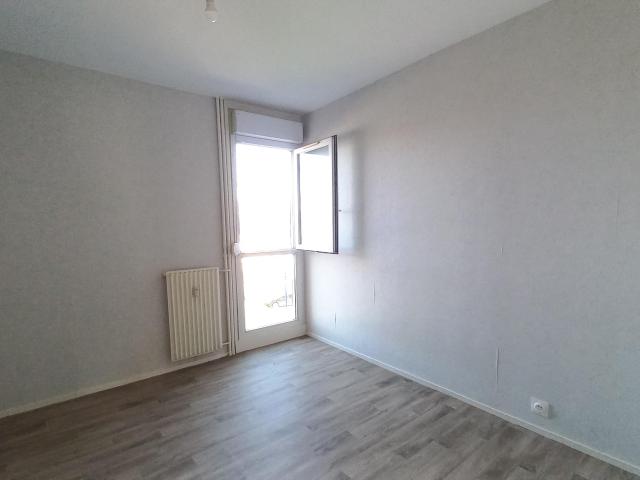 APPARTEMENT T3 à MONTCEAU LES MINES