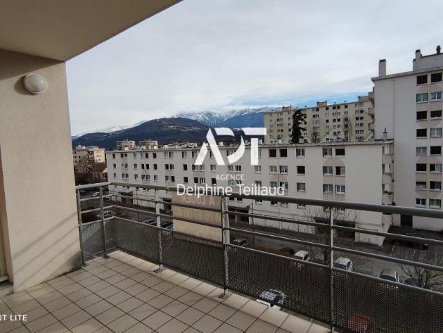 Appartement T3 à ECHIROLLES