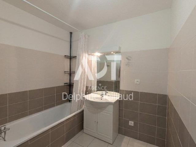 Appartement T3 à FONTAINE