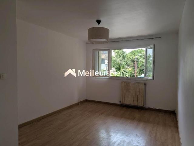Appartement T3 à Lupino