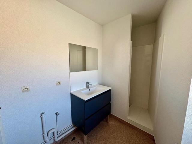 APPARTEMENT T3 A LOUER A NEULISE BOURG