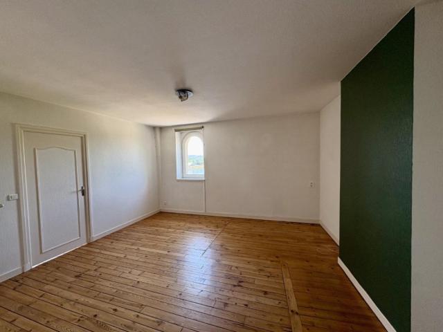 APPARTEMENT T3 A LOUER A ROANNE BORD DE LOIRE