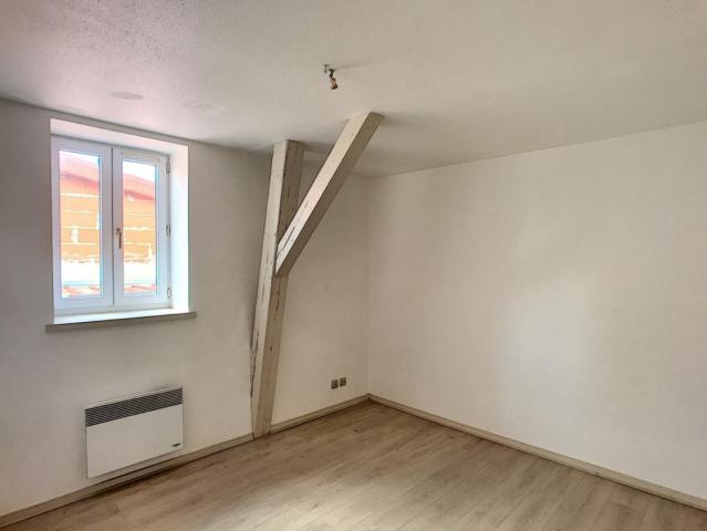 APPARTEMENT T3 A LOUER A ROANNE FAUBOURG CLERMONT