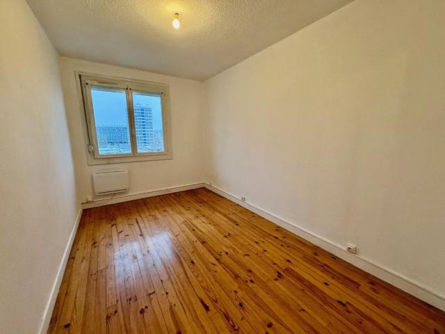 APPARTEMENT T3 A LOUER A ROANNE HOPITAL
