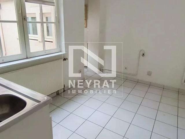 APPARTEMENT T3 A LOUER CHALON SUR SAONE CENTRE VILLE 75 m2 610 € charges comprises par mois: Immobilier CHALON SUR SAONE | Neyrat Immobilier