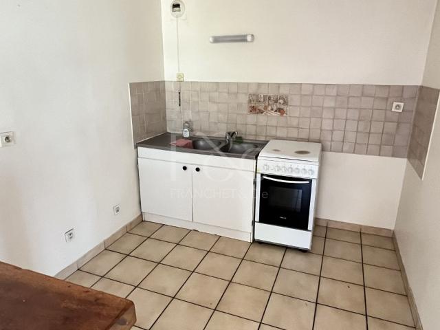 APPARTEMENT T3 A LOUER LYON 1ER ARRONDISSEMENT 74.9 m2 963 € charges comprises par mois