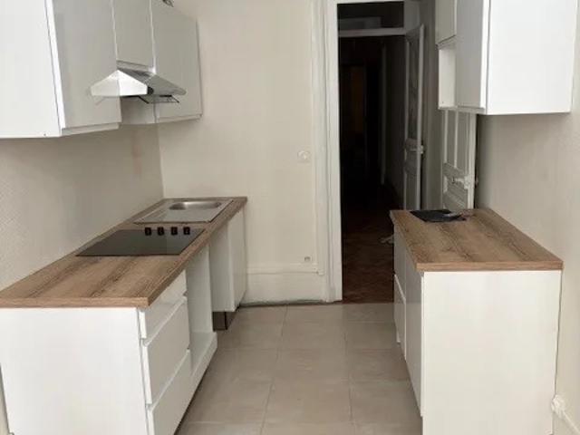 APPARTEMENT T3 A LOUER LYON 2EME ARRONDISSEMENT Bellecour a Gourjus 79.35 m2 1 295 € charges comprises par mois: Immobilier LYON 2EME ARRONDISSEMENT | Agence immobilière à Lyon Galyo
