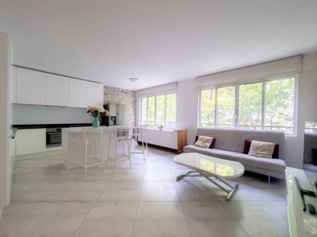 APPARTEMENT T3 A LOUER PARIS 16EME ARRONDISSEMENT 71.48 m2 2 270 € charges comprises par mois: Immobilier PARIS 16EME ARRONDISSEMENT | Perenium, agence immobilière à Paris – administration de biens et gestion locative
