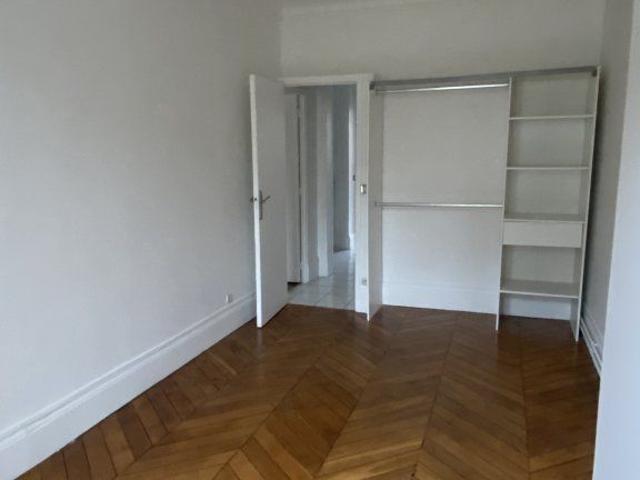 APPARTEMENT T3 A LOUER PARIS 17EME ARRONDISSEMENT Ternes 6 60.23 m 2 071 €