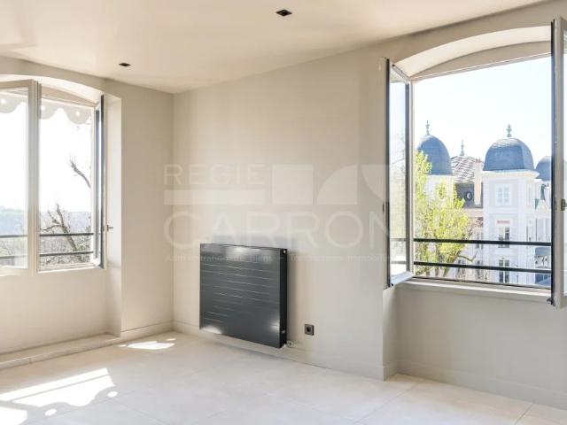 APPARTEMENT T3 A LOUER ST CYR AU MONT D OR 73.94 m 2 1 836 €
