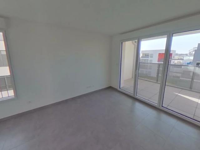 APPARTEMENT T3 A LOUER VAULX EN VELIN Pre de l Herbe 65.85 m2 895 € charges comprises par mois: Immobilier VAULX EN VELIN | Agence immobilière à Lyon Galyo