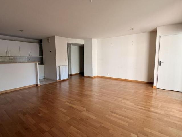 Appartement T3 à louer 73 m²