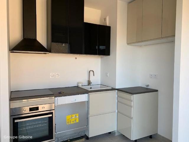 Appartement T3 à louer 82 m²