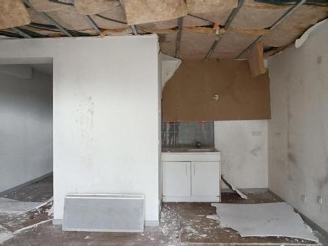 Appartement 3 pièces 80 m² en rez de chaussée avec jardin privatif, au calme en fond d'impasse Villette les Dole