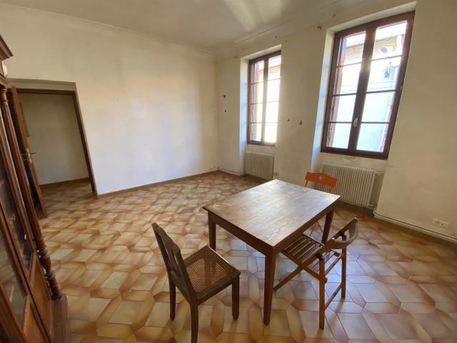 Appartement T3 à rénover Nîmes Gambetta 62m² Nîmes