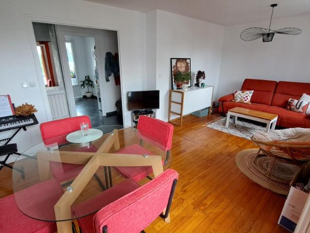 appartement t3 à seyssinet pariset ref ges14100054 900 agence delphine teillaud