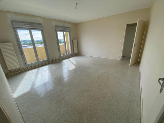 Appartement T3 au 5ème étage avec ascenseur