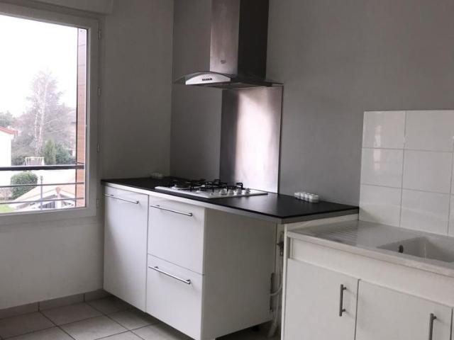 Appartement T3 au 2ème étage