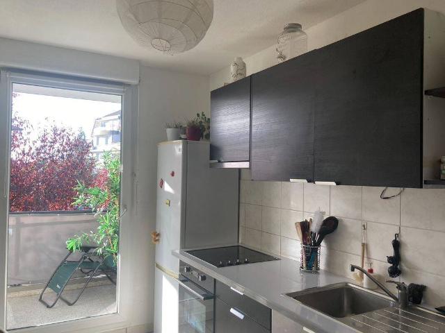 Appartement T3 au calme 64m2