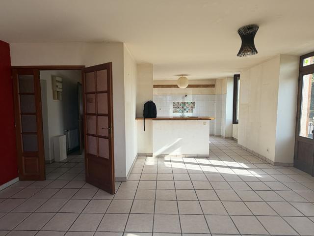 Appartement T3 au centre du village